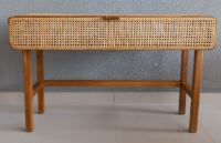 Furniture Meja Dahlia