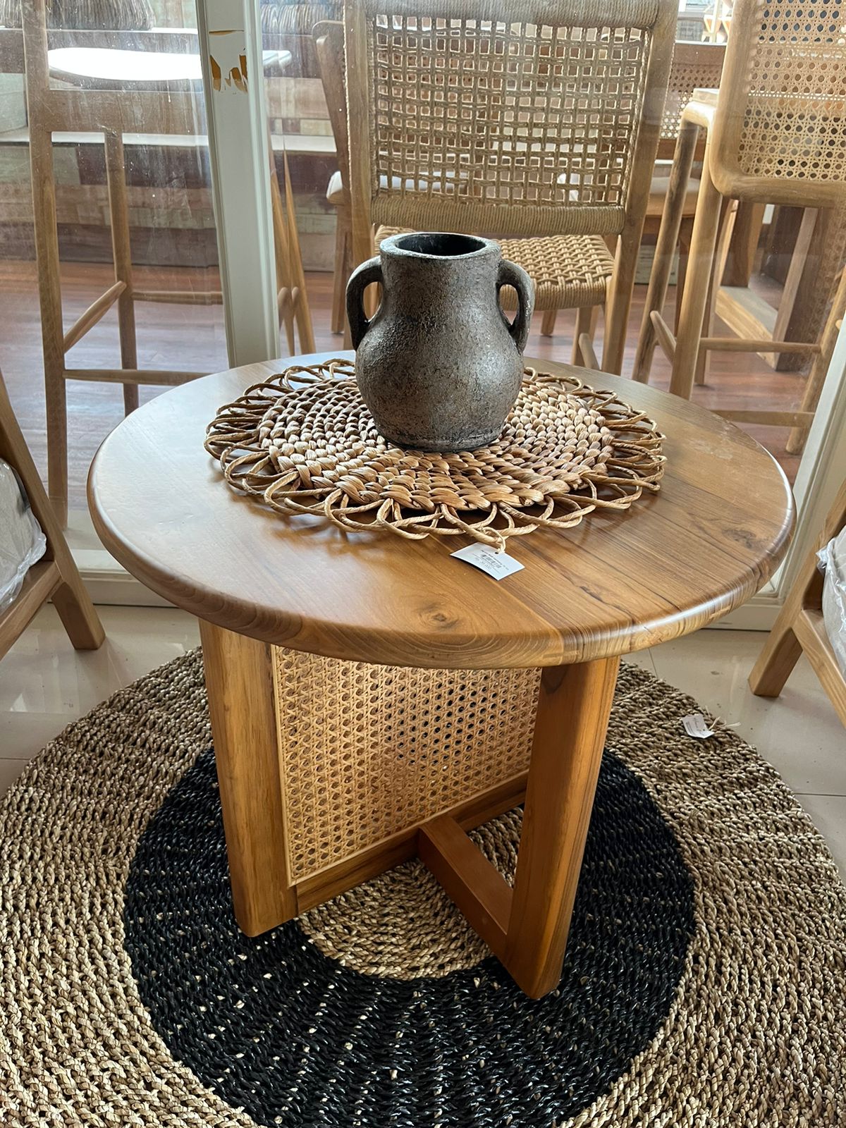Furniture Meja Lesehan