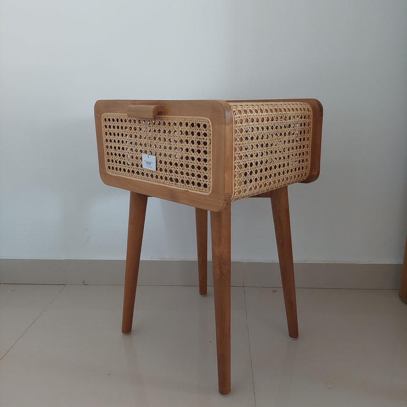 Furniture Nakas Kotak