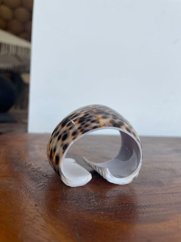 Napkin Ring Shells Kowok