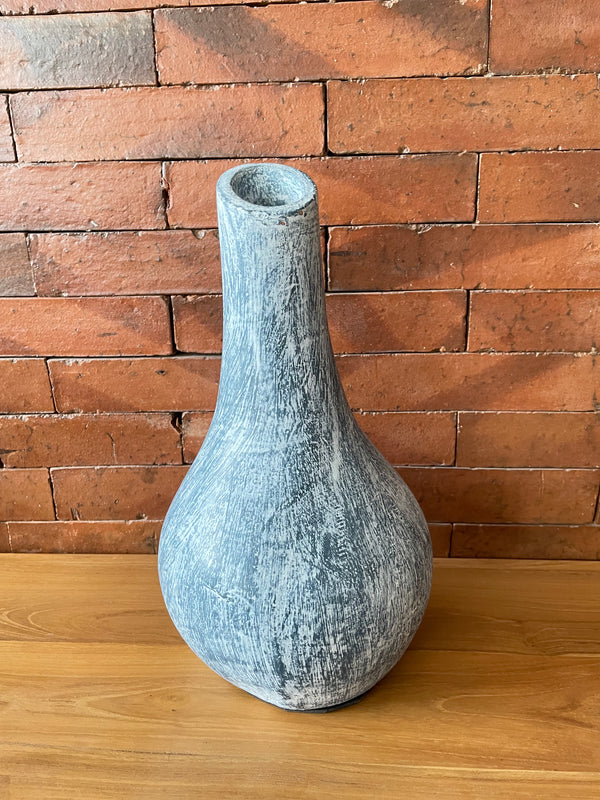 Vase Ujung Dunia